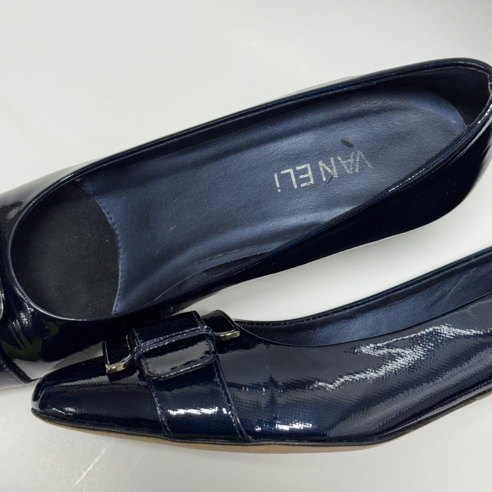 Vaneli Deep Blue Buckle Mid Heel Pumps Size 7.5SS - Picture 8 of 13